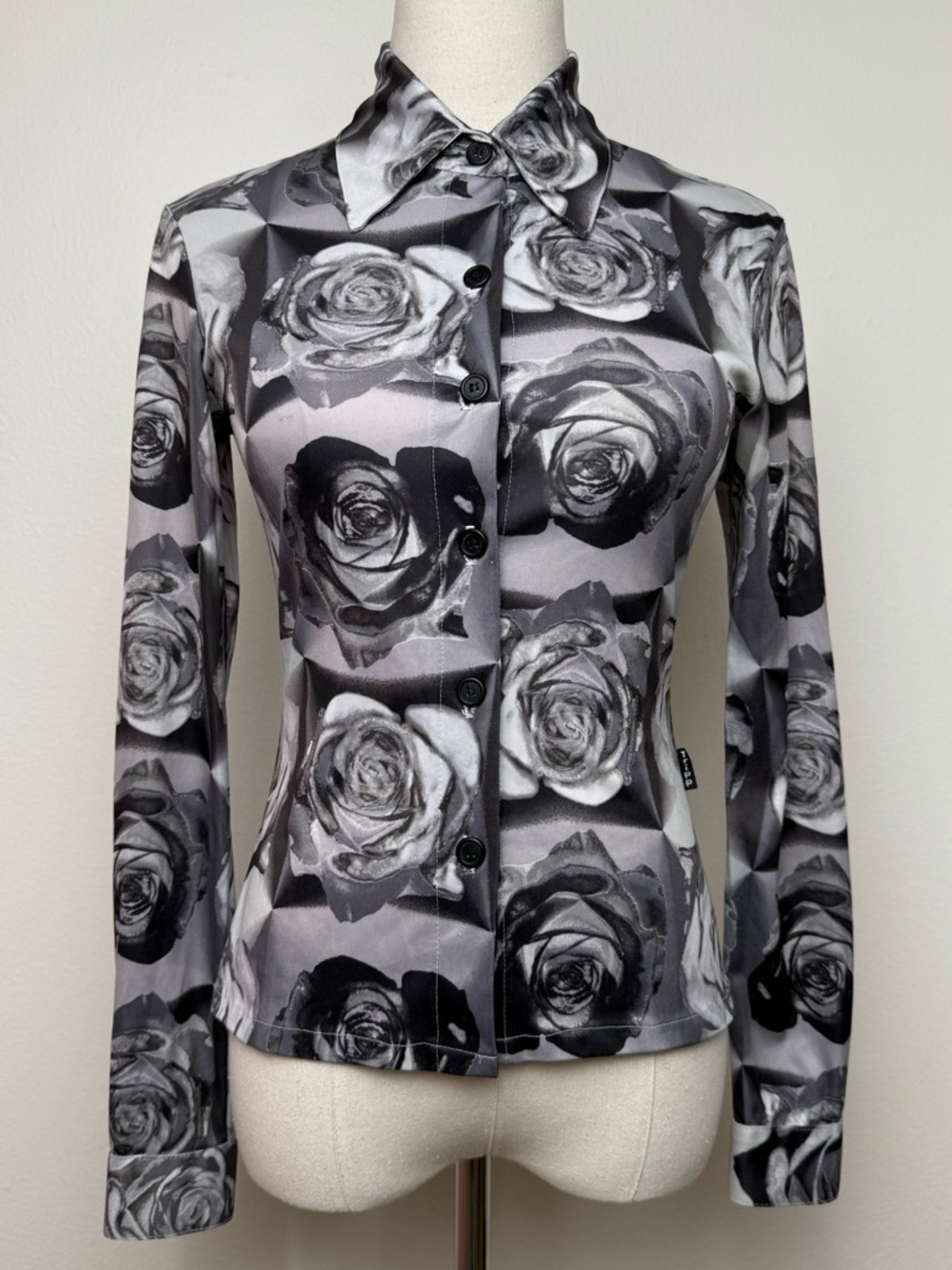 Vintage Tripp NYC Black Digital Rose Print Long Sleeve Collar Shirt Small